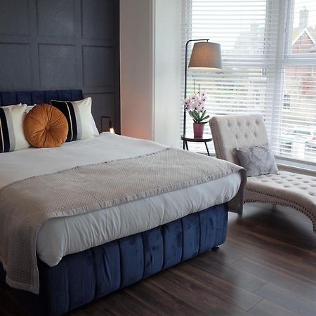 Spacious Apartment With Free Parking Weymouth Buitenkant foto